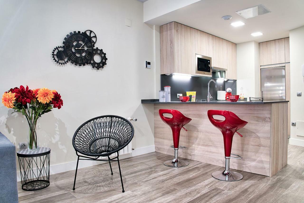 Apartamentos Cava Baja Madryt Zewnętrze zdjęcie