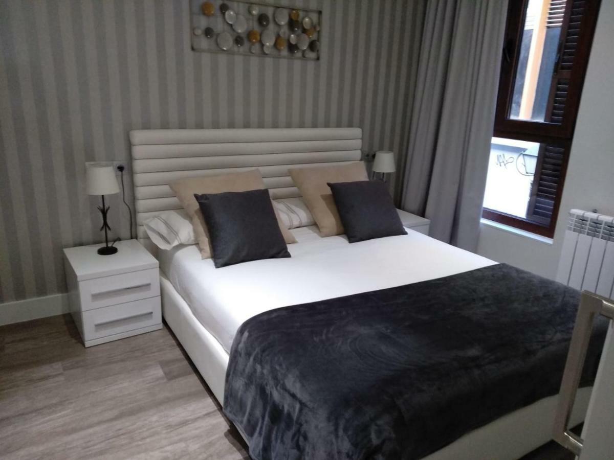 Apartamentos Cava Baja Madryt Zewnętrze zdjęcie