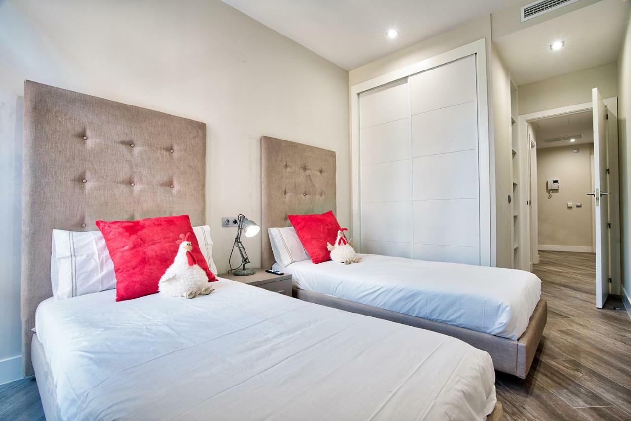 Apartamentos Cava Baja Madryt Zewnętrze zdjęcie