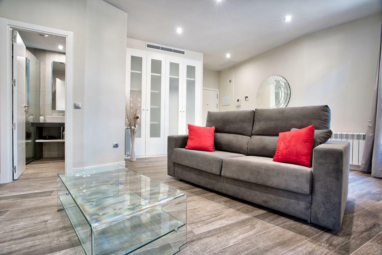 Apartamentos Cava Baja Madryt Zewnętrze zdjęcie